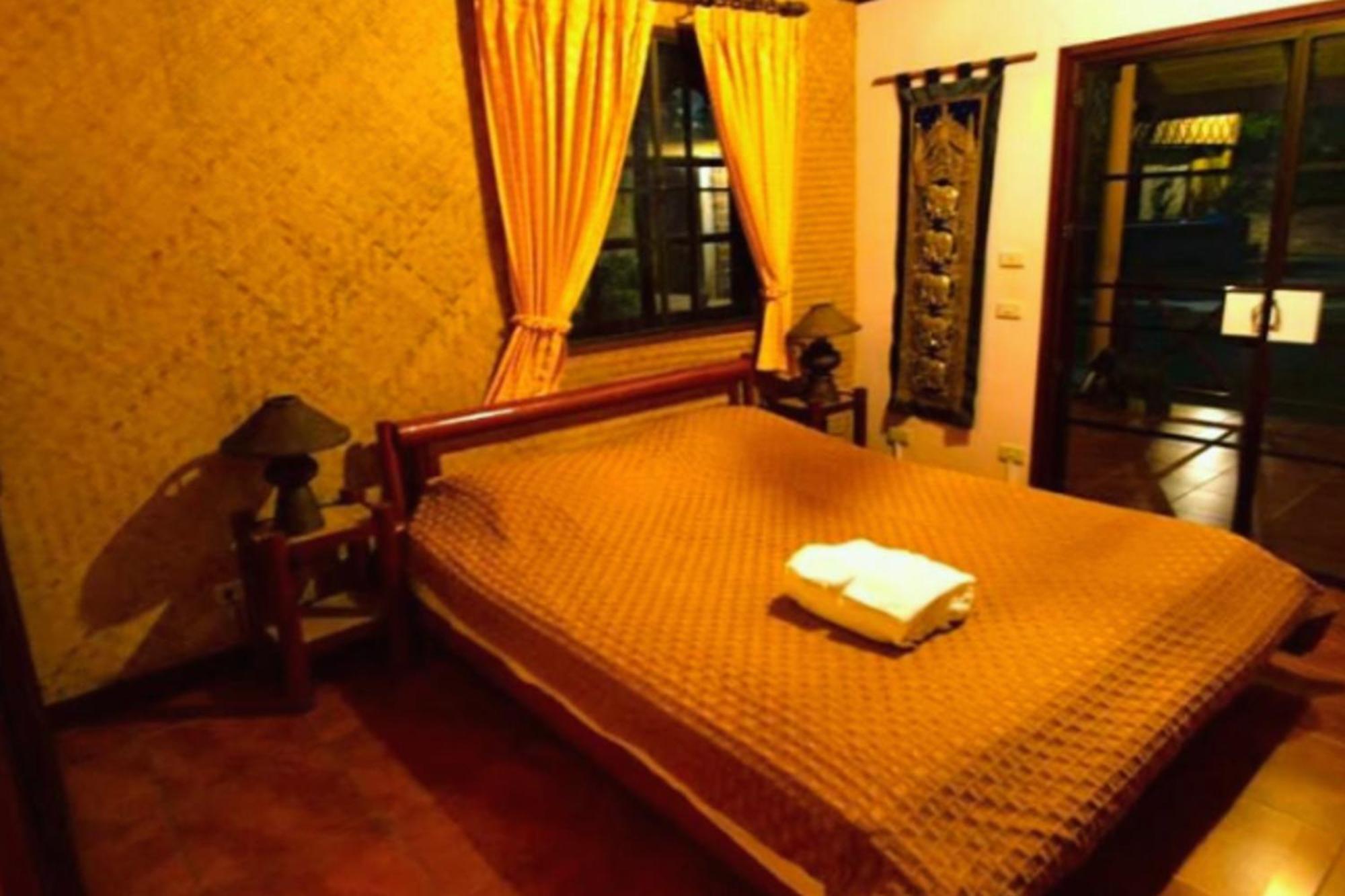 Old Tree'S House Hotel Mae Ai Bagian luar foto