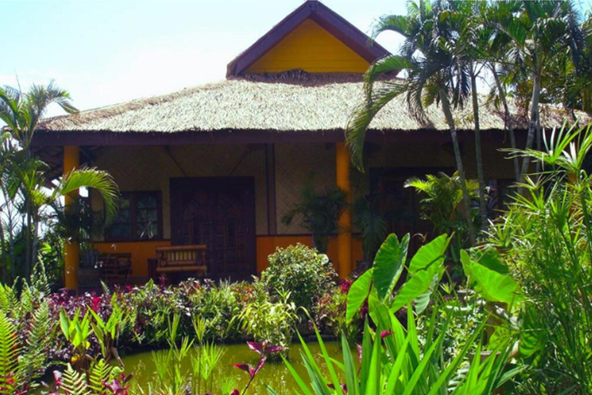 Old Tree'S House Hotel Mae Ai Bagian luar foto
