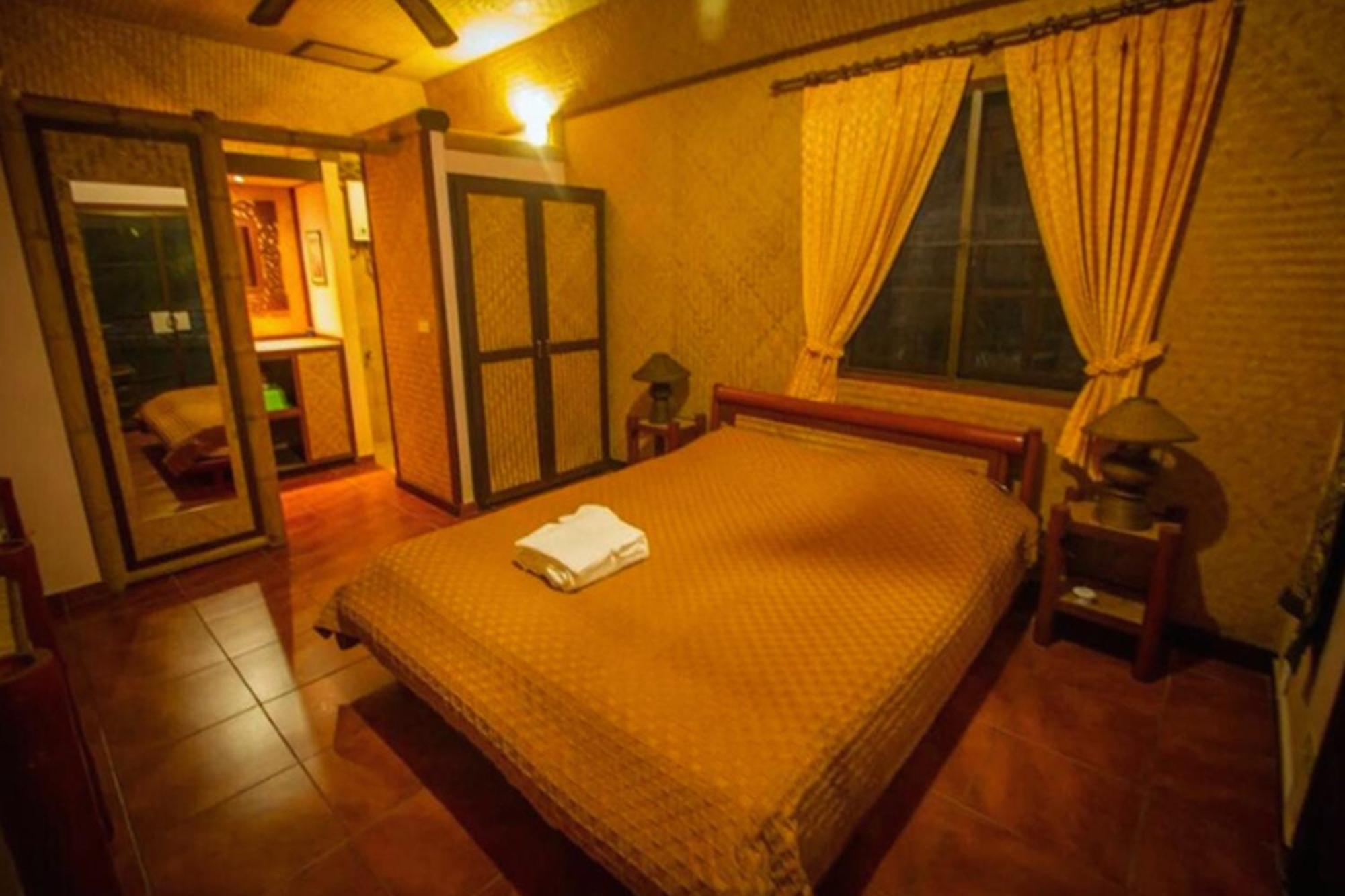 Old Tree'S House Hotel Mae Ai Bagian luar foto